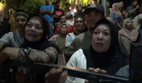 Faktor lainnya yang membuat Asrama Haji Sudiang Makassar ramai pengantar saat jemaah haji asal Jeneponto datang, kata Baharuddin, faktor balas budi.<br>