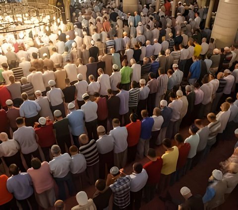 Prayer After Eid al-Adha Prayer in Arabic, Latin, and Meaning, Please Keep Away from Disasters