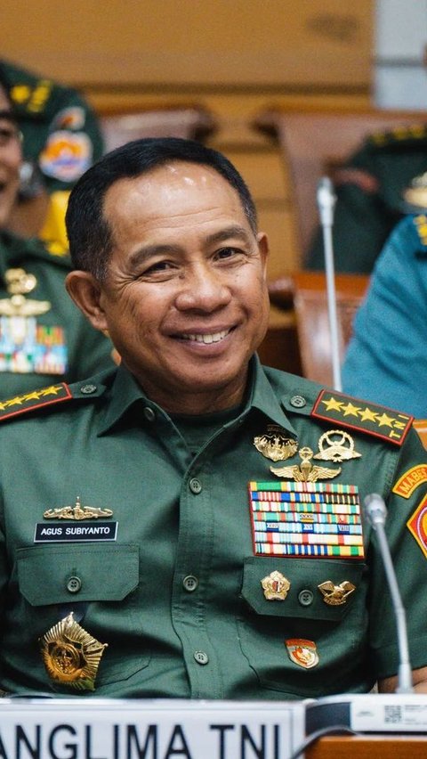 Tersenyum Lebar, Panglima TNI Ucapkan Syukur Soal Pemberian Bantuan ke Gaza Palestina, 'Alhamdulillah Komisi I DPR Menyetujui'