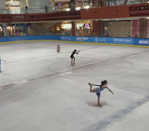 Banten Jadi Tuan Rumah Kejuaraan Ice Skating Seluncur Indah, Pesertanya Balita hingga Lansia