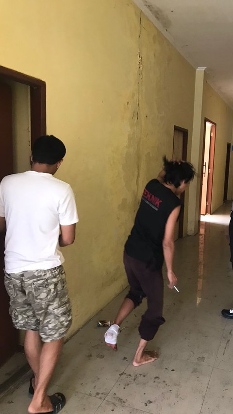 Rusak Ruang Kuliah, Mahasiswa Unismuh Makassar Ditangkap Polisi dan Urat Kaki Putus