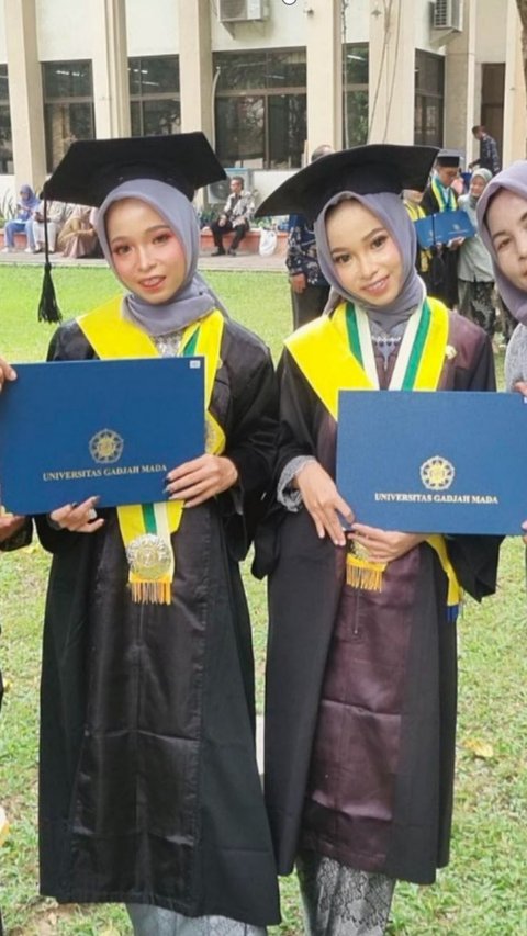 Cerita Sherlina dan Sherlita, Si Kembar Mahasiswa UGM yang Lulus Cumlaude Bareng