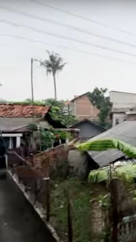 Penampakan dari atas pemukiman yang berada di dataran rendah<br>