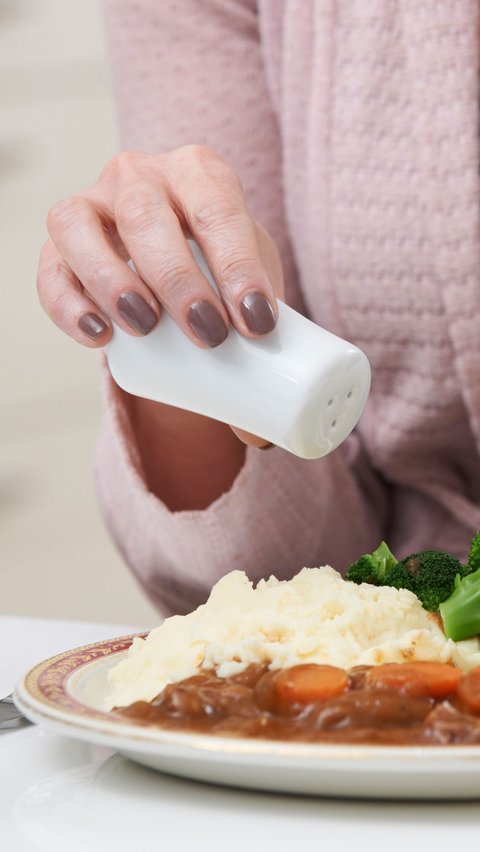 Unique! Japanese Company Creates Smart Spoon, Enhancing the Salty Taste of Food