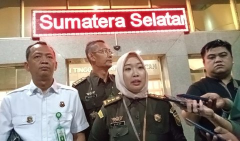 “Selanjutnya akan dilakukan penyerahan tahap dua, tersangka dan barang buktinya oleh penyidik Polda Sumsel,