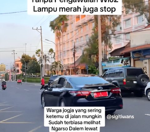 Tanpa Pengawalan, Mobil Sri Sultan HB X Melaju Santai di Jalan Raya