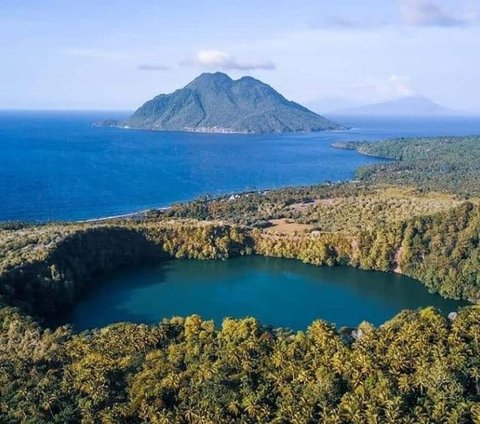 Kisah Pilu di Balik Eksotisme Danau Tolire, Seluruh Penduduk Tenggelam Akibat Kelalaian Kepala Kampung