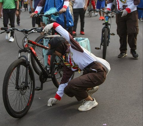 FOTO: Memperingati Hari Lingkungan Hidup sedunia, Aksi Anggota Pramuka Ini Wajib Ditiru Bagi Semua Orang