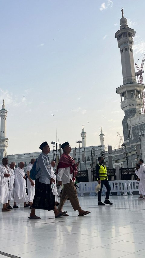 Mereka datang untuk melaksanakan rukun Islam yang kelima. Foto: REUTERS / Saleh Salem