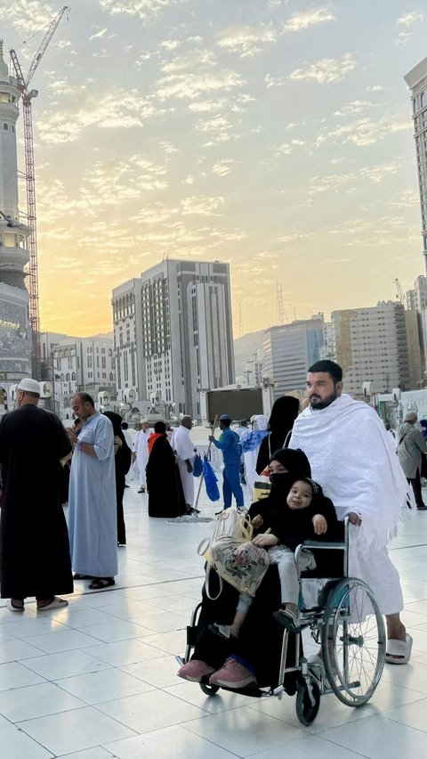 Ada jutaan jemaah haji mulai memasuki kota Makkah untuk memulai ibadah haji. Foto: REUTERS / Saleh Salem<br>