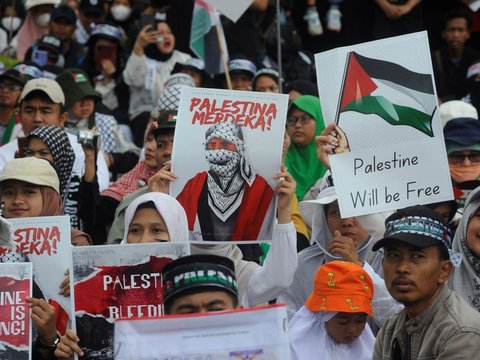 FOTO: Aliansi Rakyat Indonesia Bela Palestina Kecam Serangan Brutal Israel di Patung Kuda