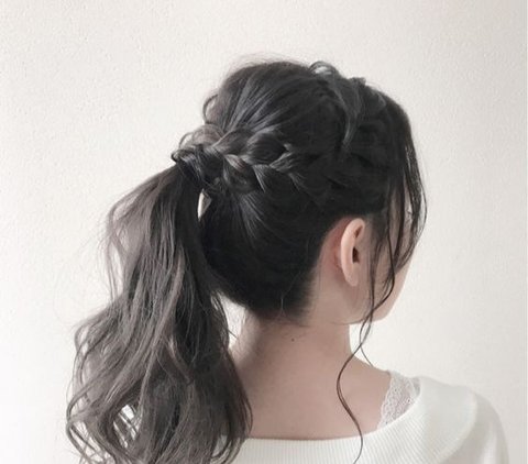 Horse Tail or Bun? This Hairstyle Can Reflect Someone's Personality
