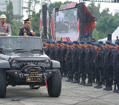 Pimpin Upacara Hari Bhayangkara ke-78, ini Pesan Kapolda Riau