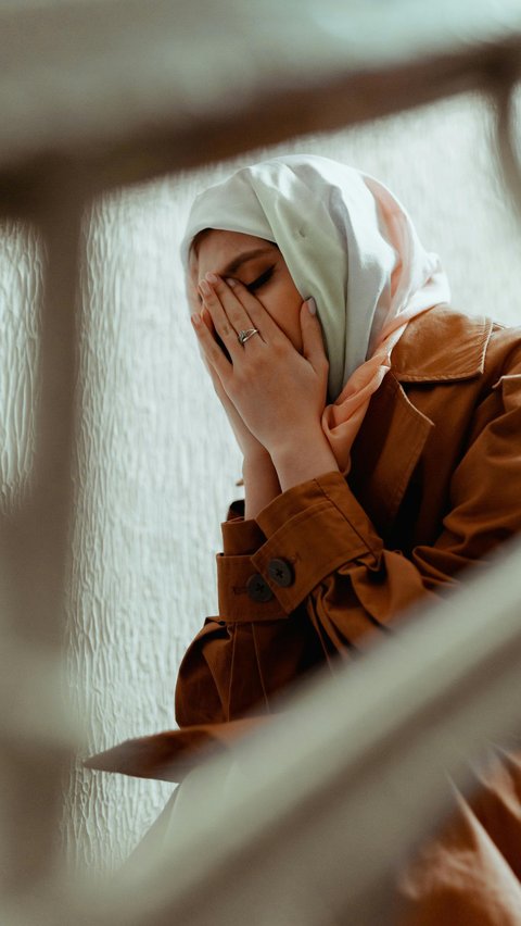 Remember Allah's Promise! Here are 6 Rewards for a Wife Whose Husband Cheats on Her