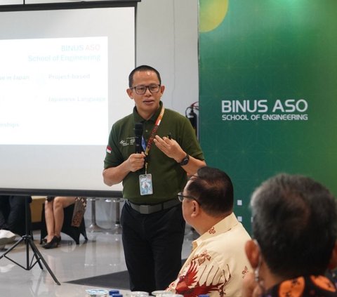 A Decade of BINUS-ASO, Students Create Kidney Check Tool Through Breath