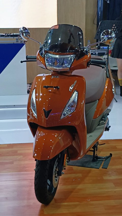 Warna baru dari TVS Callisto 110 Series tetap dijual dengan harga yang sama