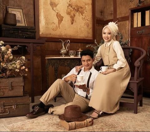 Resmi Menikah, Begini Perjalanan Cinta Chand Kelvin dan Dea Sahirah