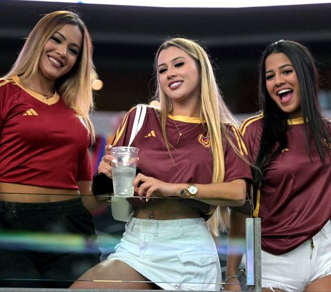 FOTO: Adu Pesona Suporter Cantik di Euro 2024 dan Copa America 2024