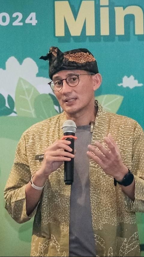 Menteri Sandiaga Minta Aparat Tindak Pelaku Pungli di Raja Ampat