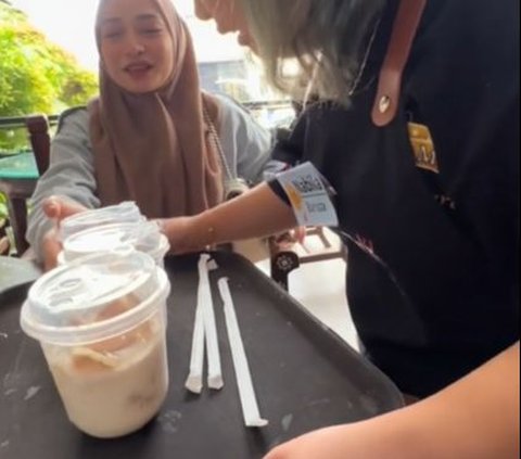 Viral Kafe di Jakarta Pekerjakan Penyandang Down Syndrome jadi Barista dan Pramusaji, Tingkahnya Bikin Takjub Pelanggan