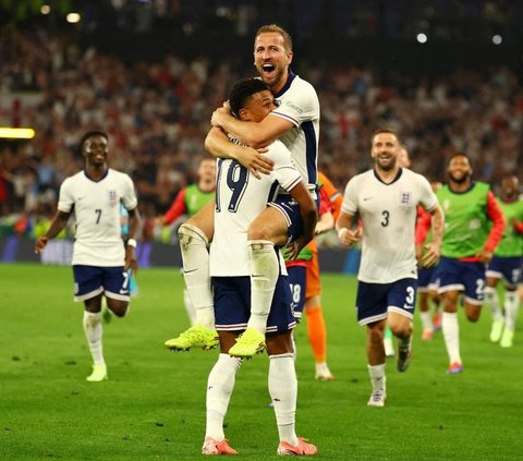 FOTO: Aksi Ollie Watkins Jadi Pahlawan Kemenangan Inggris Menuju Final Euro 2024