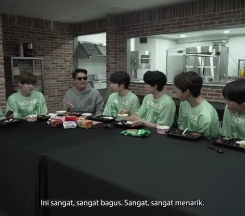 Potret Boy William Ngobrol Santai Bareng NCT Wish, Netizen 'Canggungnya Sampai Menembus Layar'