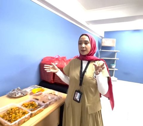 Potret Nagita Slavina Sidak Kantor Baru, Keliling Sampai ke Pantry dan Santai Bercanda Bareng Karyawan