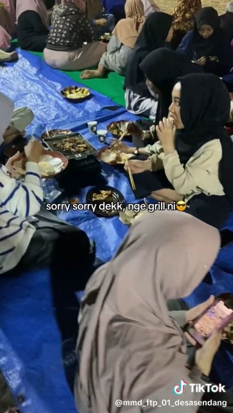 Bukan Makanan Kotak, Anggota KKN di Tulungagung Ini Dapat Sajian Tak Biasa saat Ikut Pengajian di Desa