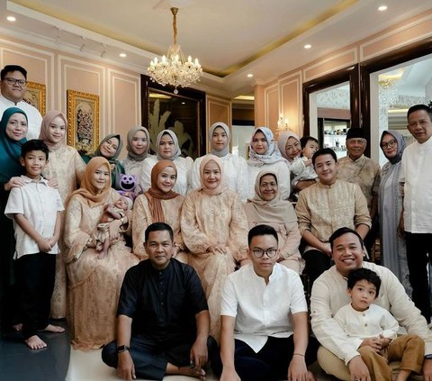 10 Portraits of Dea Sahirah's Luxury House, Chand Kelvin's Wife Turns Out to be Old Money, Owner of Menara Saidah