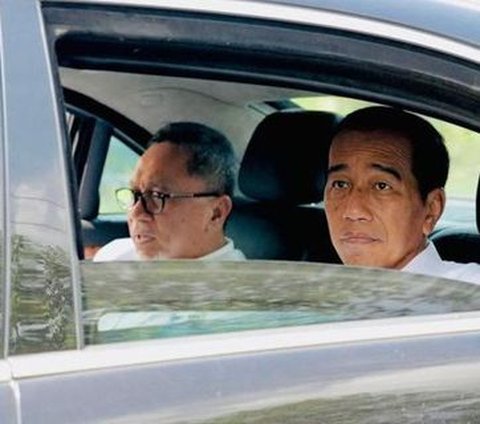 Once Again, Roads in Lampung Are Severely Damaged, Jokowi Gets Out of the Car