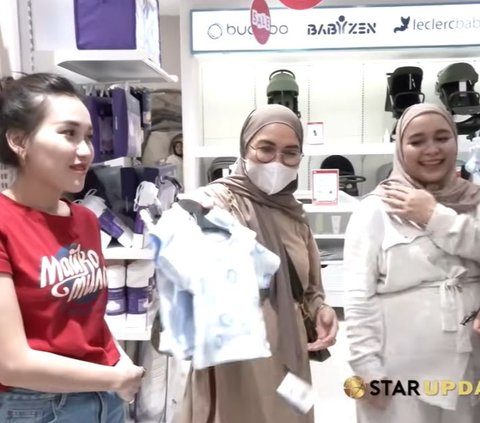 Ayu Ting Ting Reveals Spending Tens of Millions of Rupiah for Her New Nephew's Needs