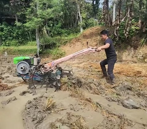 Usai Ngebajak Sawah, Ayah Lesti Kejora Bahagia Sang Istri Tercinta Antar Makanan 'Istriku Tersayang, Kade Gebis'