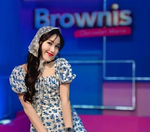 Ayu Ting Ting Reveals Spending Tens of Millions of Rupiah for Her New Nephew's Needs