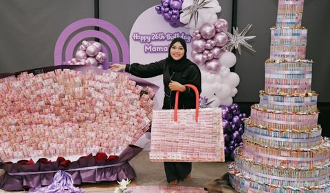 Atta menyebut jika hadiah uang yang diberikan olehnya bisa dipakai untuk bersedekah oleh Aurel.<br>