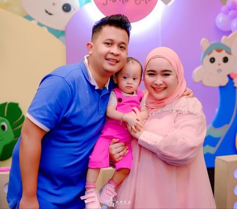 So Cute! Ayu Ting Ting's New Nephew's Portrait