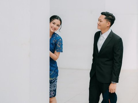 Bak Foto Prewed, ini Potret Kebersamaan Azriel Hermansyah dan Sarah Menzel di Acara Wisuda