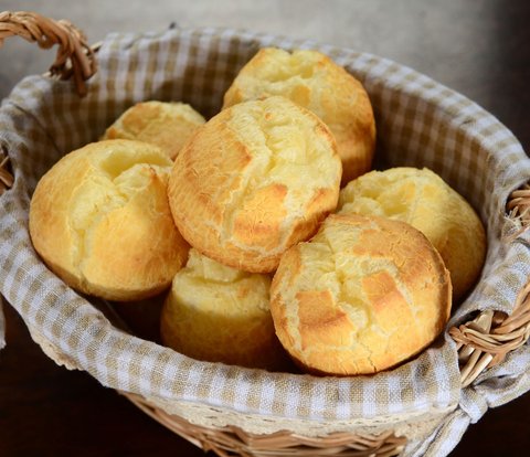 Make Chewy and Delicious Mochi Bread for a Practical Snack