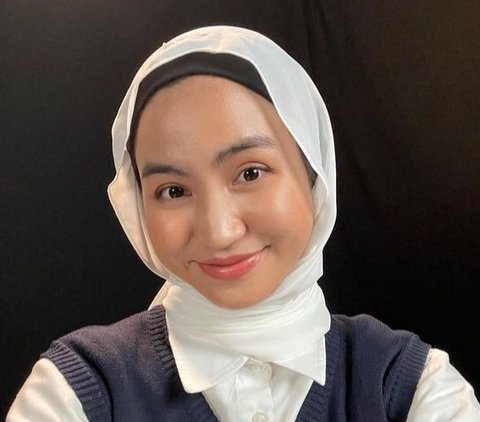 Gaya Hijab Stylish nan Simpel Xaviera Putri, Peserta Clash of Champions nan Lagi Viral