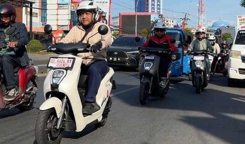 Dipandu oleh instruktur profesional, Honda menyelenggarakan pelatihan khusus mengenai keselamatan berkendara motor listrik