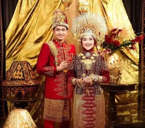 6 Potret Cantik Artis Indonesia Menikah Pakai Adat Aceh, Ada Shireen Sungkar Hingga Terbaru Beby Tsabina