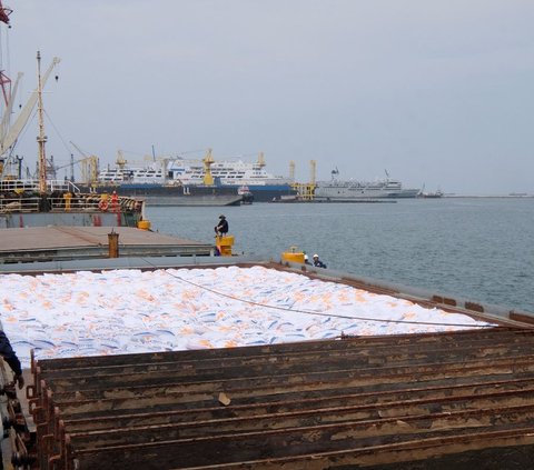 Perum Bulog Bantah Tuduhan Penggelembungan Anggaran Impor Beras dari Vietnam, Begini Penjelasannya