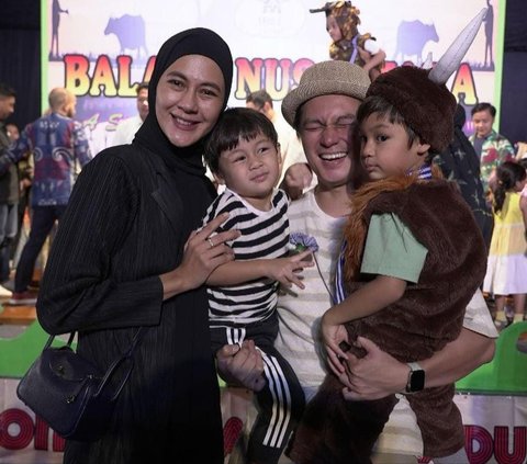 Rumah Tangga dengan Paula Verhoeven Dikabarkan Retak, Baim Wong Disorot Tiba-tiba Pamer Foto Gendong Bayi