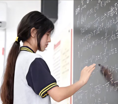 Breakthrough to the Top 12 out of 802 Participants in the Global Mathematics Competition, This Vocational High School Student Majoring in Fashion Design is Accused of Cheating Instead