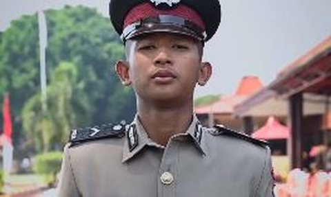 4 Anak Yatim Piatu Lulus Jadi Polisi, Pesan buat Almarhum Sungguh Mengharukan