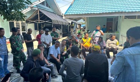 Dia menjelaskan, berdasarkan kronologi yang didapatkan, tiga orang itu masuk ke rumah dinas TNI-AU  tanpa izin dan melompat pagar.