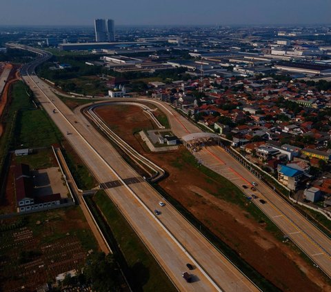 FOTO: Resmi Beroperasi, Tol Cimangis-Cibitung Seksi 2B Gratis Hingga Akhir Juli 2024