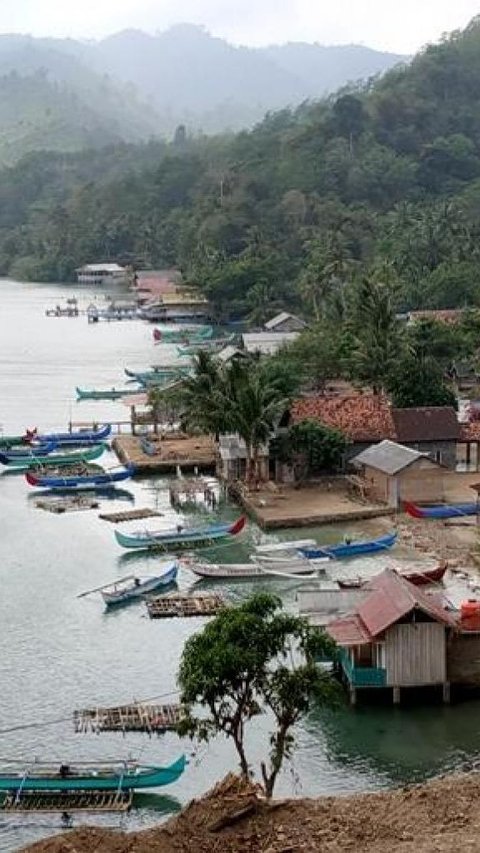 Pulau Kiluan, Wisata Bahari di Lampung Suguhkan Hamparan Pasir Putih yang Memesona<br>