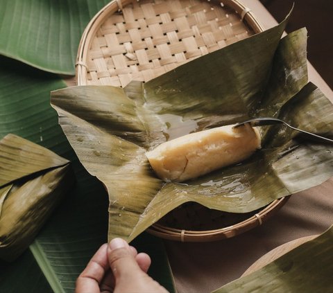 Barongko Cake Recipe with Traditional Bugis Flavor