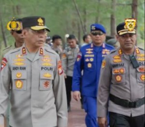 Momen Haru Anak Nelayan dari Pulau Terluar Berhasil jadi Polwan, Tangis Sang Ayah Pecah Peluk Putrinya