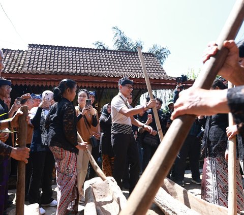 Kunjungi Desa Wisata Adat Kemiren Banyuwangi, Menteri Sandiaga: Pengalaman World Class Tourism